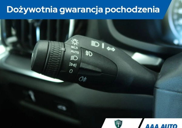 Volvo V60 cena 85000 przebieg: 159954, rok produkcji 2020 z Grudziądz małe 277